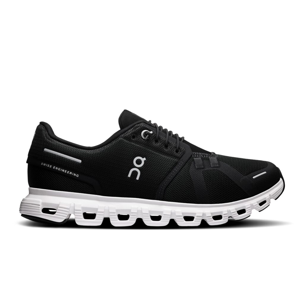 ON Cloud 6 Damen schwarz/weiß Sneaker Seitenansicht