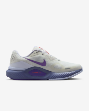 Nike Laufschuh Structure 26 Damen weiß/violett