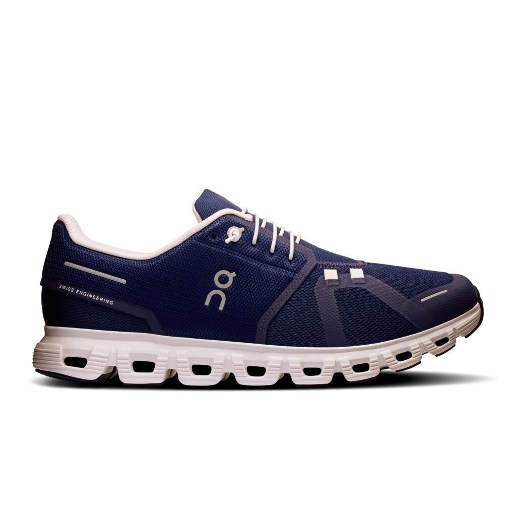 ON Cloud 6 Herren dunkelblau Sneaker Seitenansicht