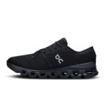 On Cloud X 4 Damen-Trainingsschuh in Schwarz – Innenseite