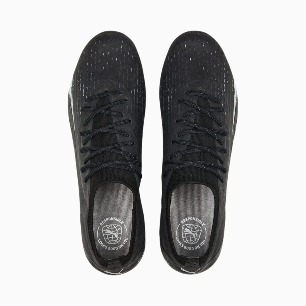 Puma Ultra Ultimate FG/AG Fußballschuh in Schwarz – oberansicht