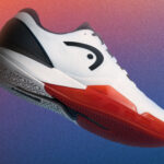 HEAD Revolt Pro 5.0 Tennisschuh in Weiß/Rot – schwebende Seitenansicht