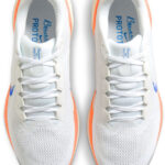 Nike Air Zoom Pegasus Herren-Laufschuh in Weiß/Blau/Orange – Oberseite