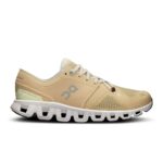 ON Cloud X 3 Damen-Trainingsschuh in Gelb/Beige – Seitenansicht