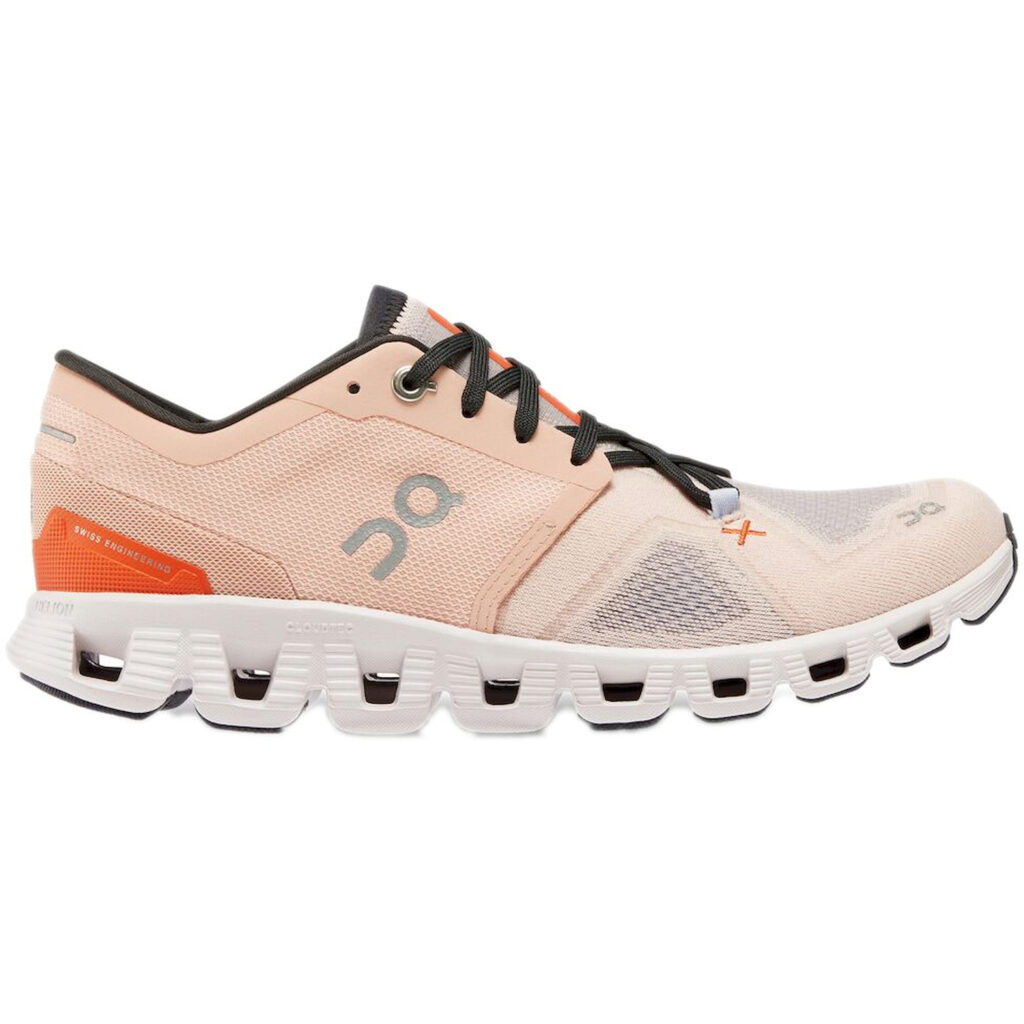 On Cloud X 3 Damen-Laufschuh in Rosé/Orange – Seitenansicht