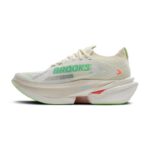 Brooks Hyperion Max 3 Damen Laufschuh weiß Innenansicht