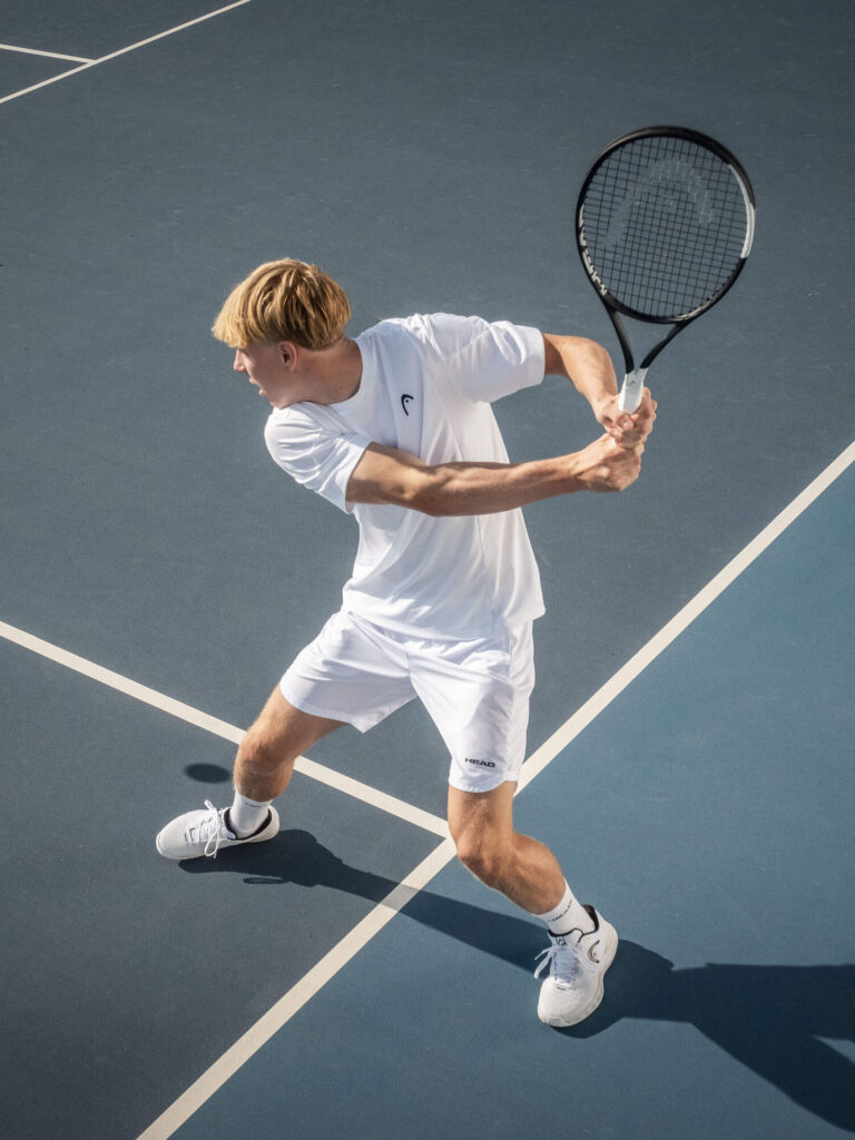 HEAD Speed MP 2026 Tennisschläger schwarz weiß Acttionansicht