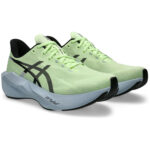 Asics Novablast 6 Herren Laufschuh gelb Vorderansicht
