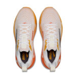 Brooks Ghost Max 4 Herren Laufschuh weiß-orange Detailansicht