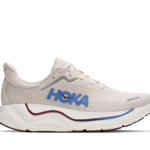 Hoka Arahi 9 Herren Laufschuh beige/blau Seitenansicht