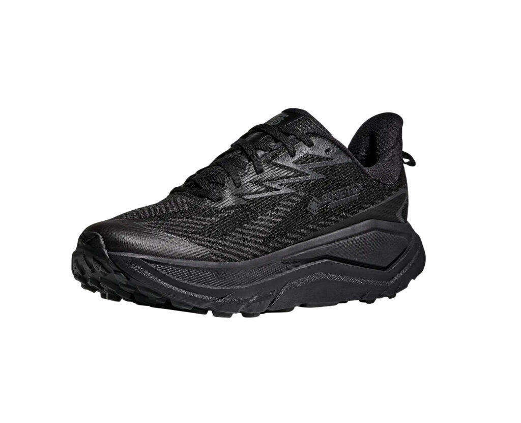 Hoka Challenger 8 GTX Herren schwarz Laufschuh vordere Ansicht