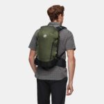 Mammut Rucksack Lithium 20 grün am Rücken getragen