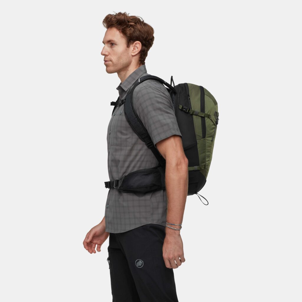 Mammut Rucksack Lithium 20 grün getragen Seitenansicht