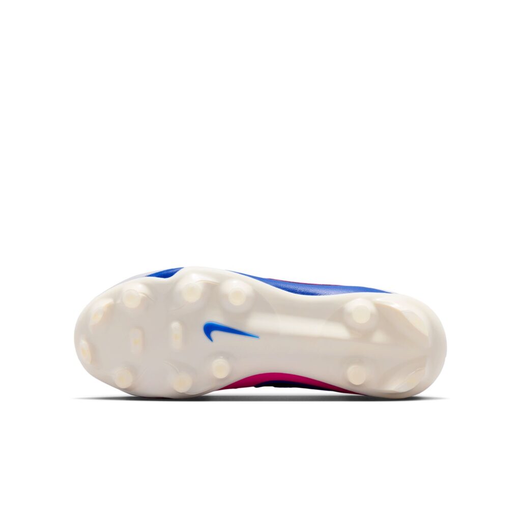 Nike Tiempo Maestro Academy Kinder Fußballschuh weiß/blau Sohlenansicht