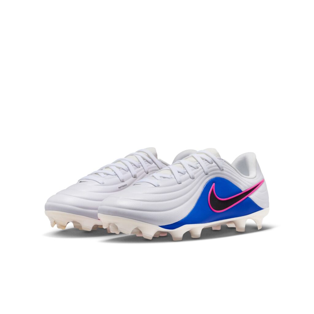 Nike Tiempo Maestro Academy Kinder Fußballschuh weiß/blau Vorderansicht