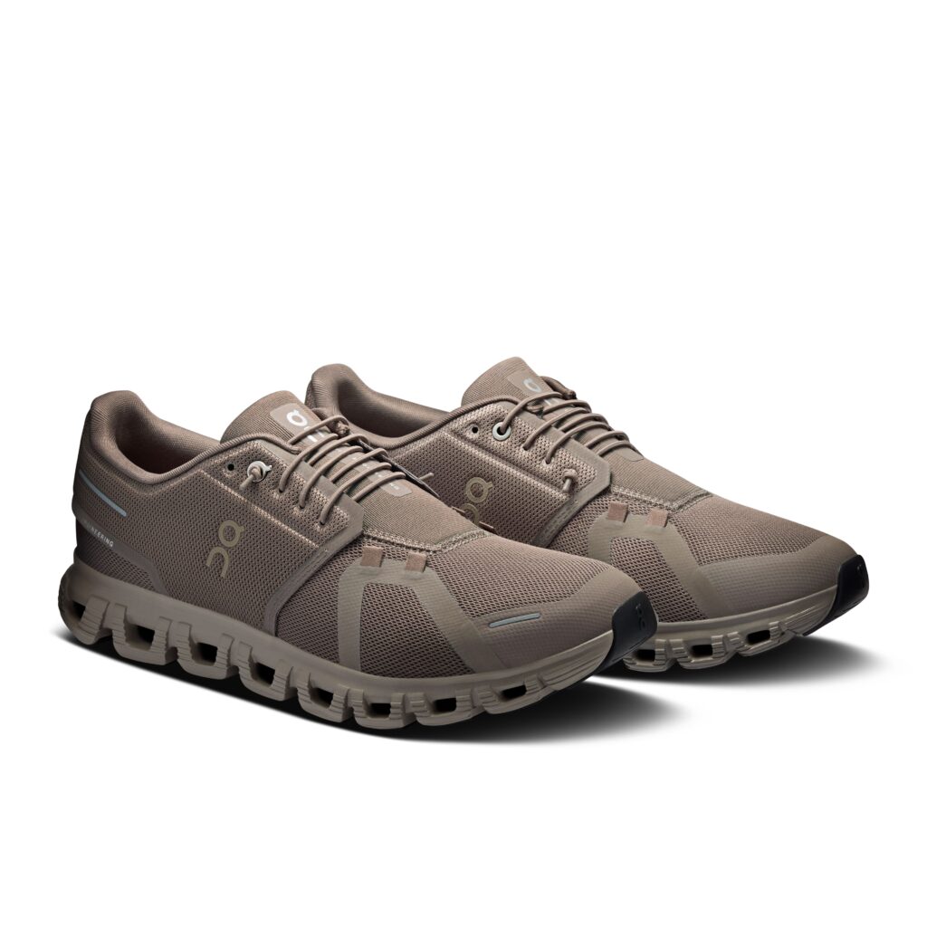 ON Cloud 6 Herren braun Sneaker Vorderseite