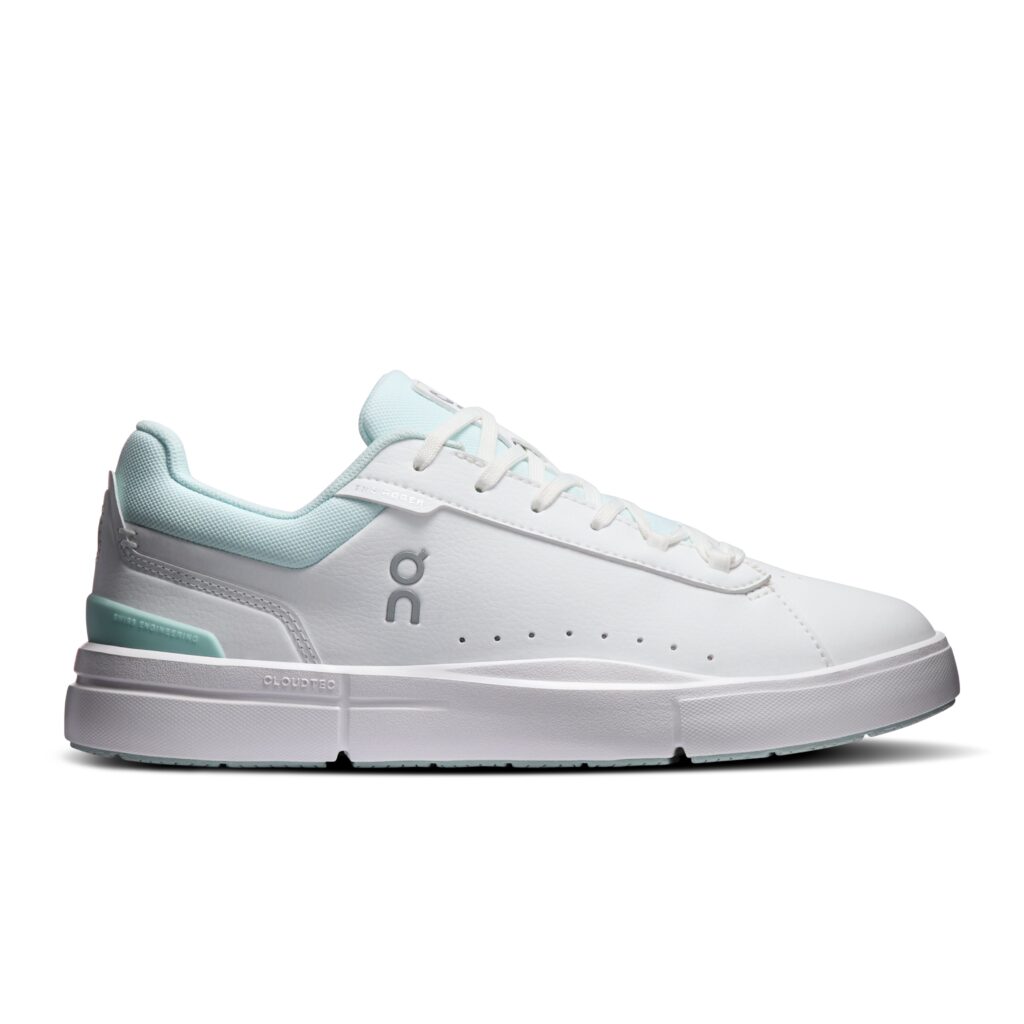 ON The Roger Advantage weiß Sneaker Seitenansicht