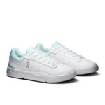 ON The Roger Advantage weiß Sneaker Vorderseite