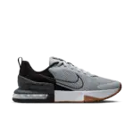 ALT: Nike Air Max Alpha Trainer 6 Herren grau Trainingsschuh, seitliche Ansicht