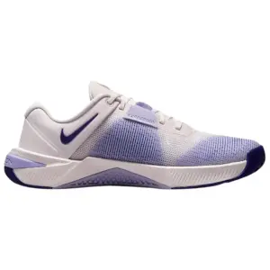 Nike Metcon 10 Damen lila Fitnesschuh Seitenansicht