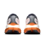 ON Cloudrunner 3 Max Herren weiß-orange Laufschuh Rückseite