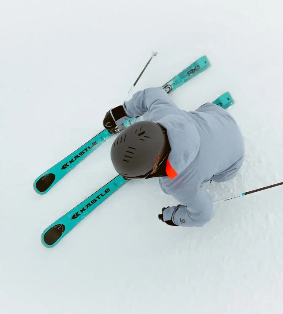 Kästle RX12 SL + K12 TRI 2026/27 Slalom-Ski mit Bindung, Actionansicht mit Skifahrer